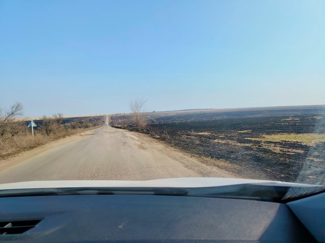Выгоревшие поля где-то в Великолепетихском МО